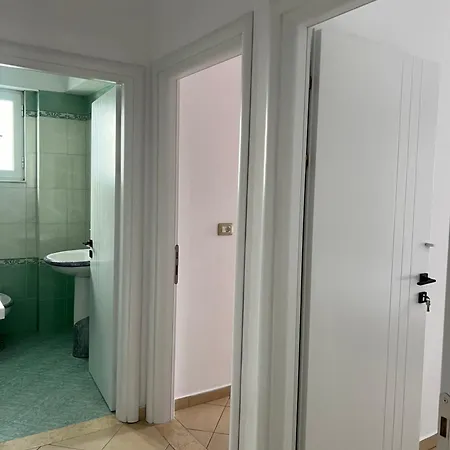 Butrinti Πανσιόν