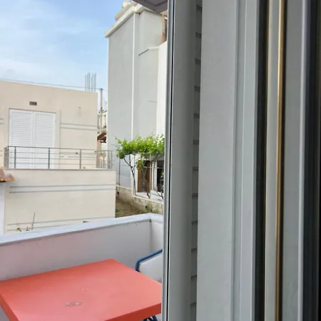 ゲストハウス Butrinti 3*