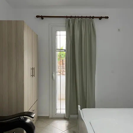 Butrinti 3* Εξαμίλιο