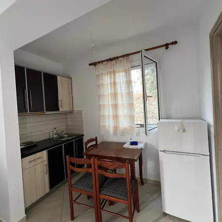 Butrinti クサミル