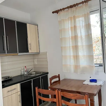 Butrinti Gasthuis 3*