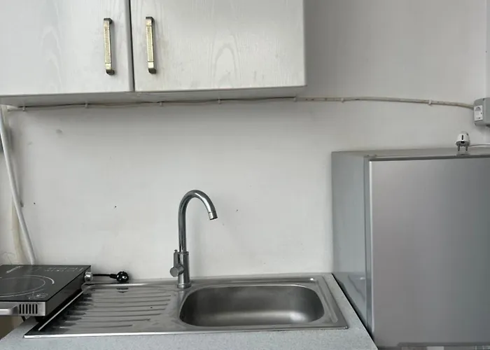 Butrinti Penzion Ksamil