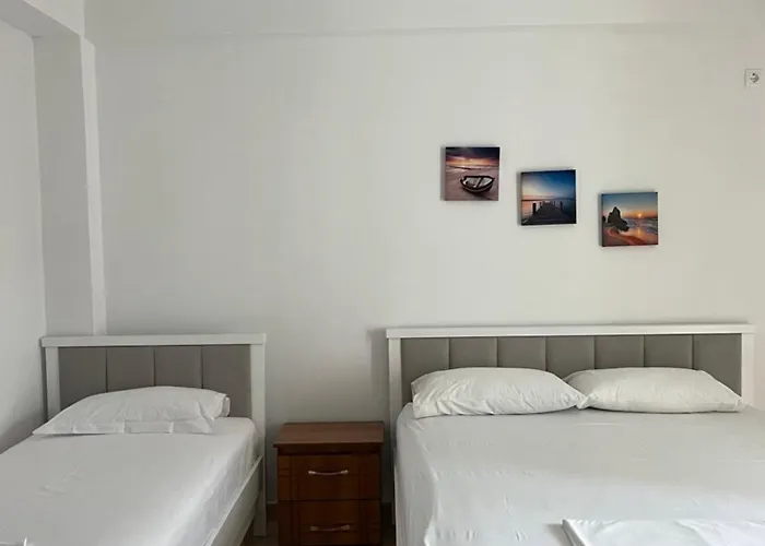 Butrinti كساميل